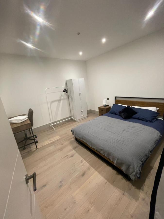 Blue Lagoon Apartment London Exterior photo